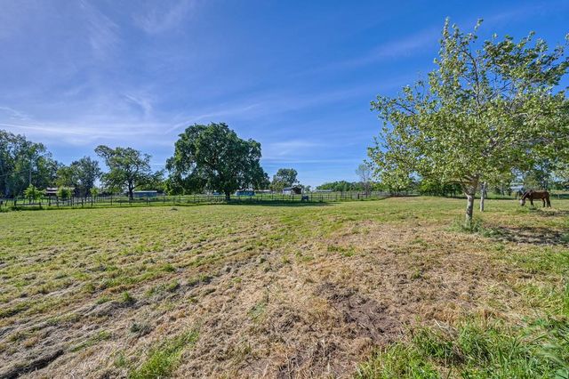1770 McCourtney Rd, Lincoln, CA 95648
