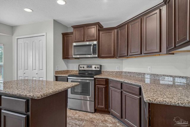 5574 Mill Race Circle, Pace, FL 32571