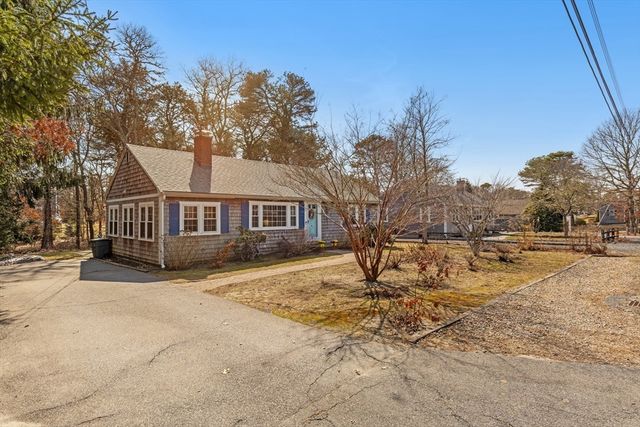 11 Sycamore Lane, Dennis, MA 02660