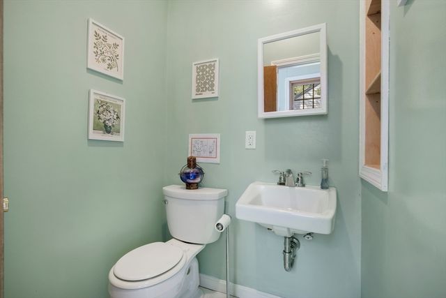 11 Sycamore Lane, Dennis, MA 02660