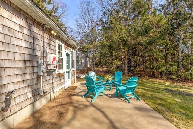 11 Sycamore Lane, Dennis, MA 02660