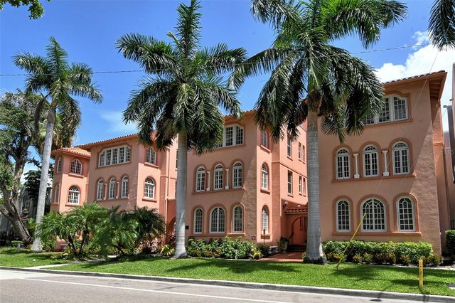 1221 N PALM AVENUE 305, Sarasota, FL 34236