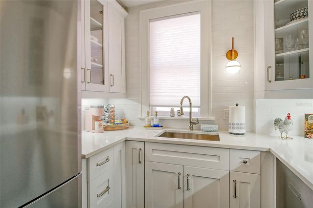 1221 N PALM AVENUE 305, Sarasota, FL 34236