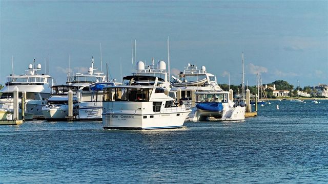 1221 N PALM AVENUE 305, Sarasota, FL 34236