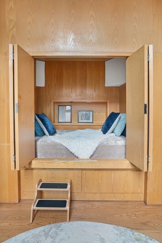 77 Bleecker St Apt 320, New York City, NY 10012