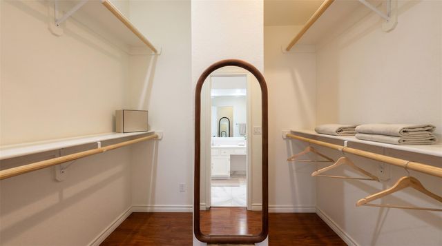 384 Wilcrest Drive 384, Houston, TX 77042