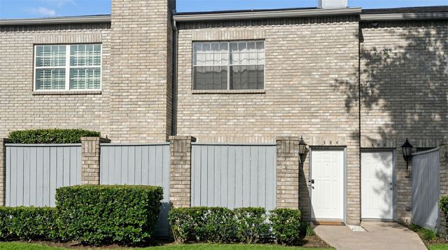 384 Wilcrest Drive 384, Houston, TX 77042