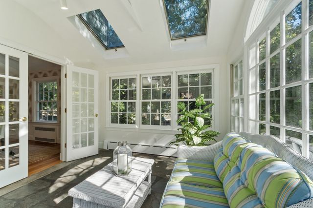 6 Prentiss Lane, Belmont, MA 02478