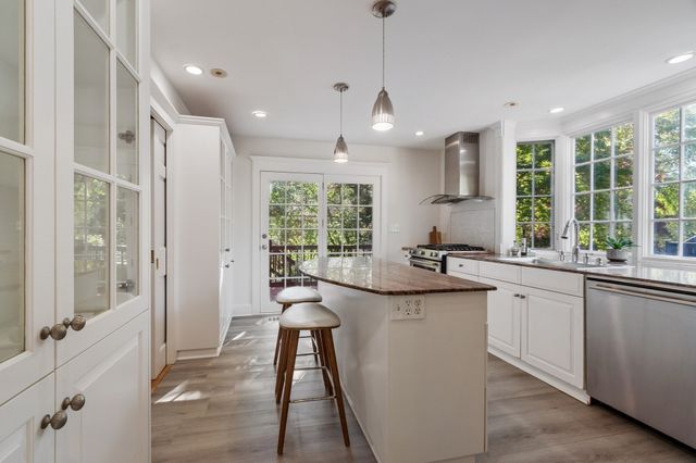 6 Prentiss Lane, Belmont, MA 02478