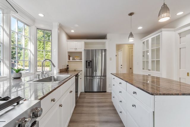 6 Prentiss Lane, Belmont, MA 02478