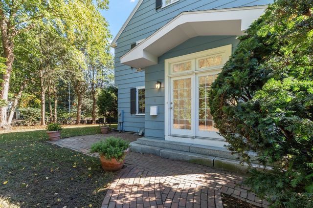 6 Prentiss Lane, Belmont, MA 02478