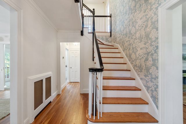 6 Prentiss Lane, Belmont, MA 02478