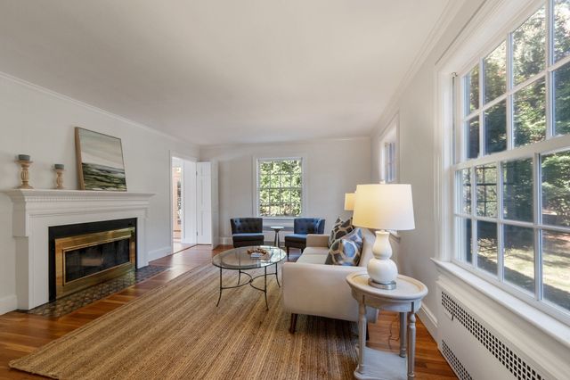 6 Prentiss Lane, Belmont, MA 02478