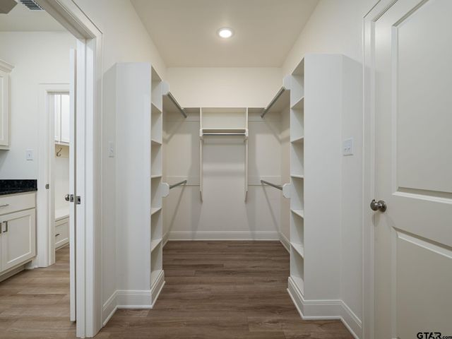 7336 Shoal Creek Ct., Tyler, TX 75703
