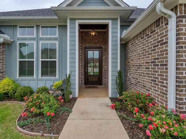 7336 Shoal Creek Ct., Tyler, TX 75703