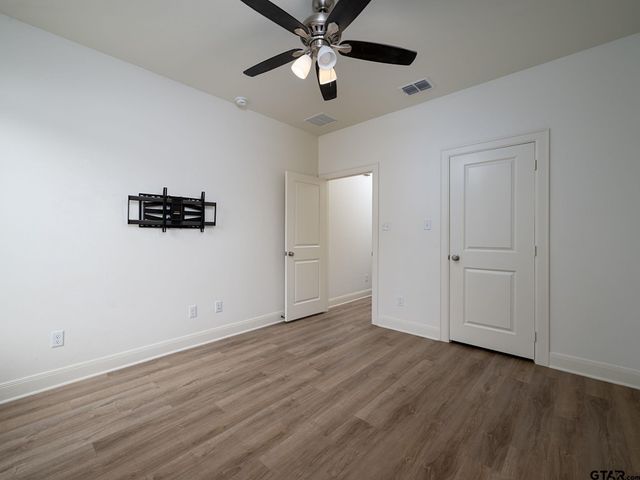 7336 Shoal Creek Ct., Tyler, TX 75703