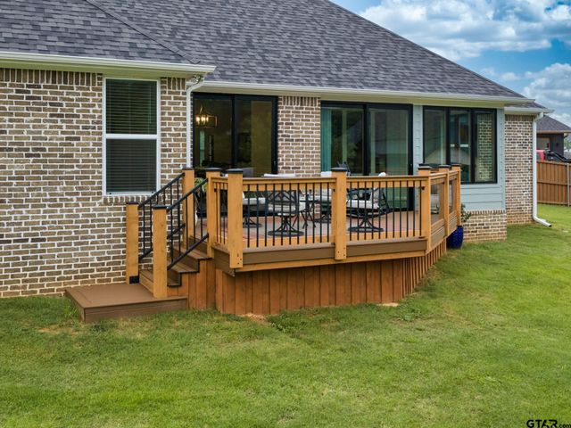7336 Shoal Creek Ct., Tyler, TX 75703