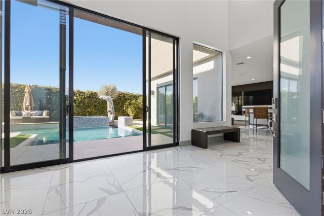 2790 La Bella Court, Henderson, NV 89052