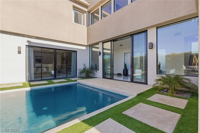 2790 La Bella Court, Henderson, NV 89052
