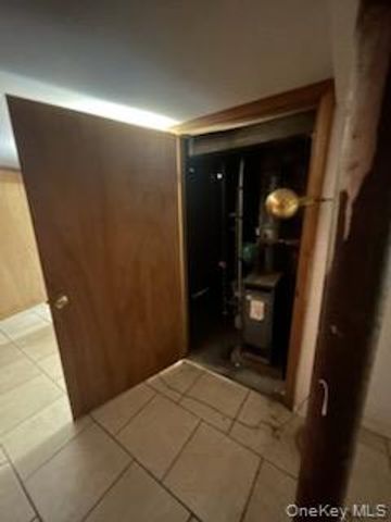 6 Hendrickson Avenue, Elmont, NY 11003