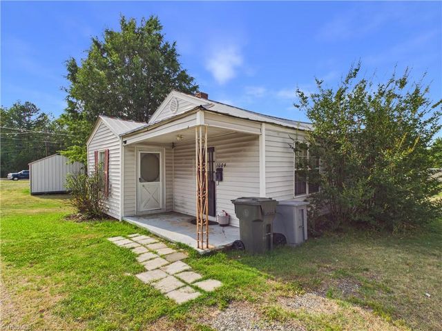 1004 Unity Street, Thomasville, NC 27360