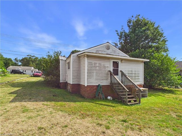 1004 Unity Street, Thomasville, NC 27360