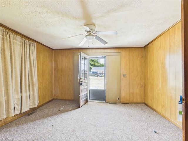 1004 Unity Street, Thomasville, NC 27360