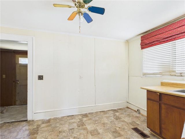 1004 Unity Street, Thomasville, NC 27360