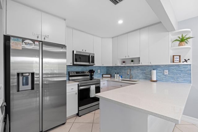 3372 NE 5th Drive, Boca Raton, FL 33431