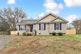1355 Piercy Ct, Lebanon, TN 37087
