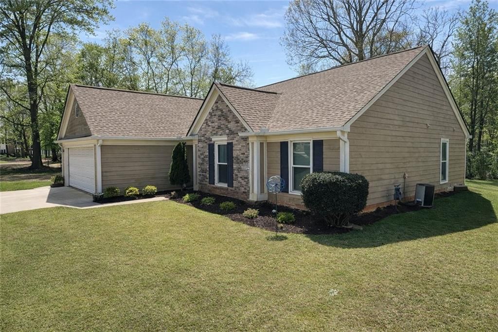 3957 Wintersweet Drive, Decatur, GA 30034