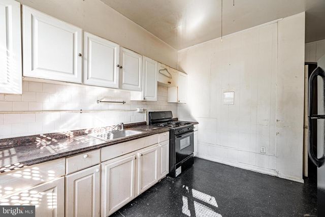 1706 APPLETON ST, Baltimore, MD 21217