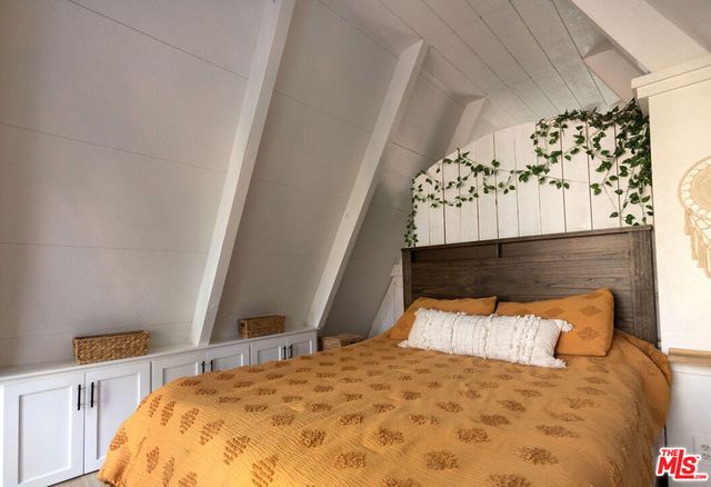 23700 Crest Forest Drive, Crestline, CA 92325