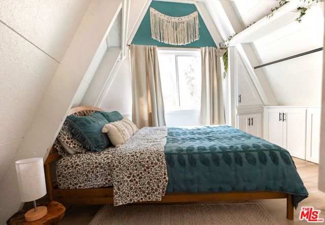 23700 Crest Forest Drive, Crestline, CA 92325