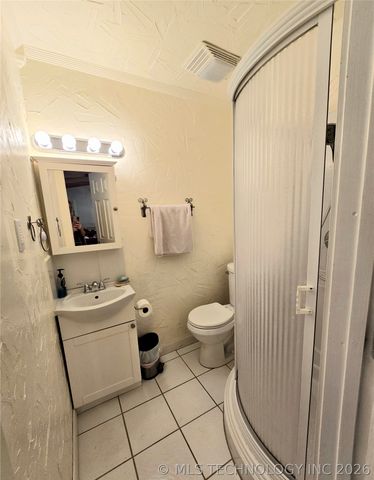 398 Chickasaw Road, Calera, OK 74730