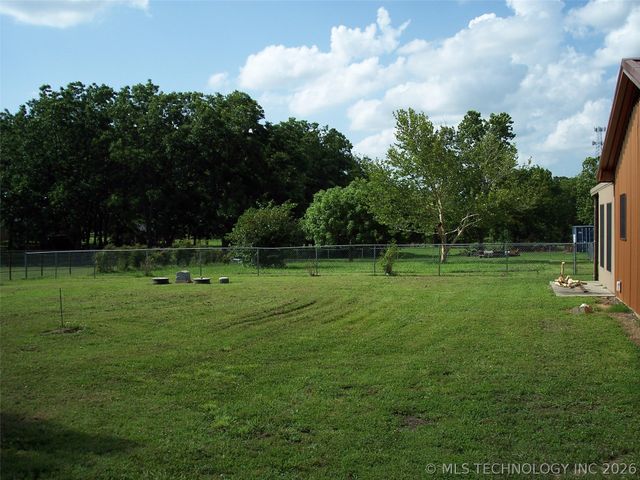 398 Chickasaw Road, Calera, OK 74730