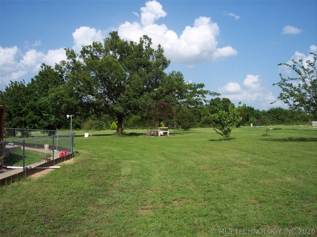 398 Chickasaw Road, Calera, OK 74730