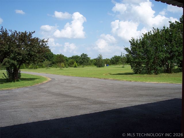 398 Chickasaw Road, Calera, OK 74730