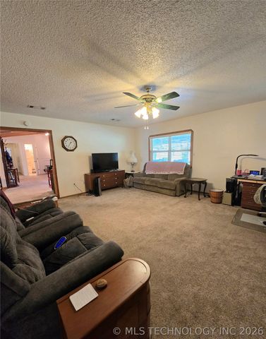 398 Chickasaw Road, Calera, OK 74730