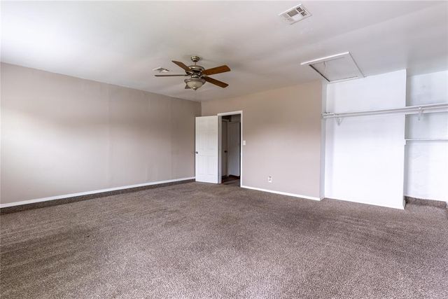 1212 N Janeway Avenue, Moore, OK 73160