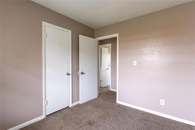 1212 N Janeway Avenue, Moore, OK 73160