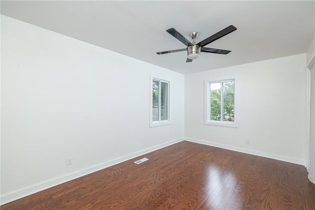 2248 N Hummingbird Lane, Fayetteville, AR 72703