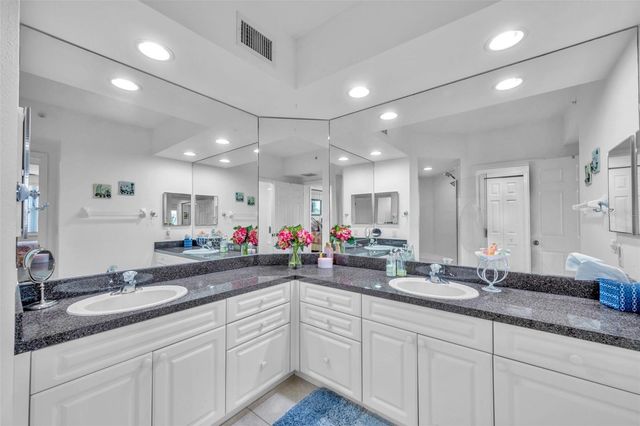 1200 COUNTRY CLUB DRIVE 3406, Largo, FL 33771