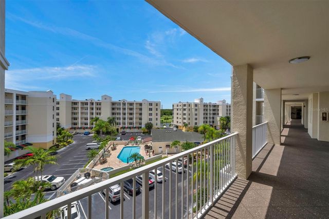 1200 COUNTRY CLUB DRIVE 3406, Largo, FL 33771