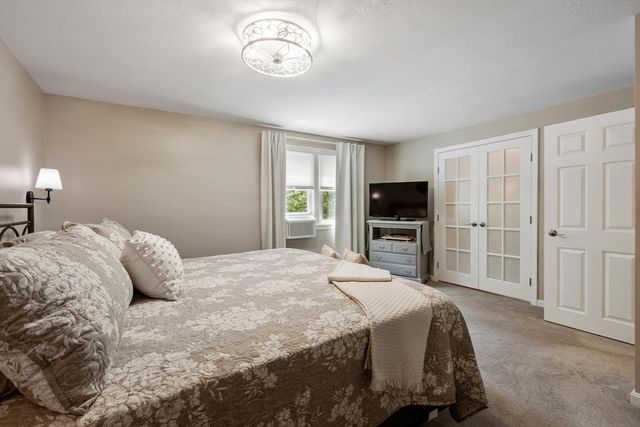 6 Abbot St, Westford, MA 01886