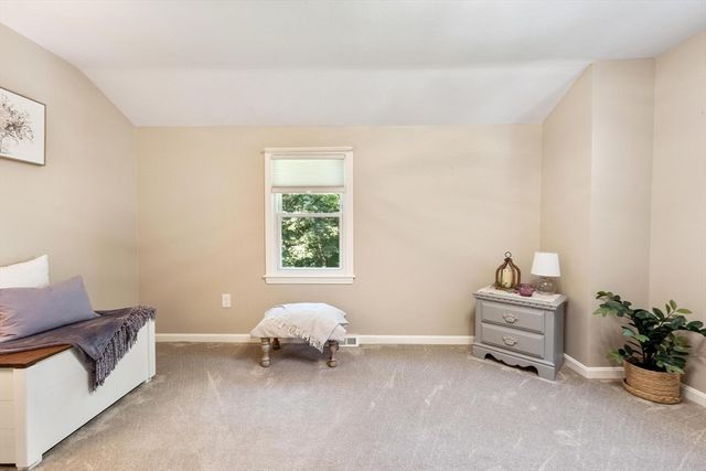 6 Abbot St, Westford, MA 01886