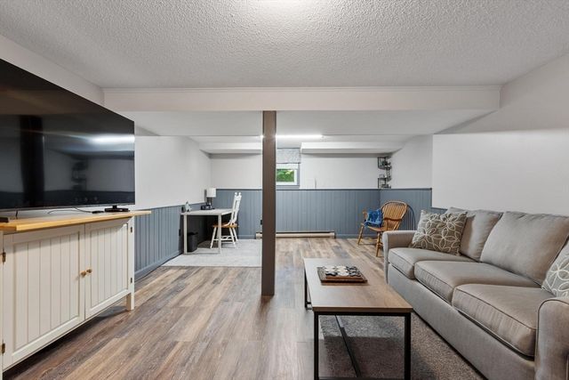 6 Abbot St, Westford, MA 01886