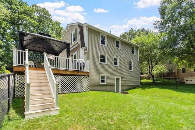 6 Abbot St, Westford, MA 01886
