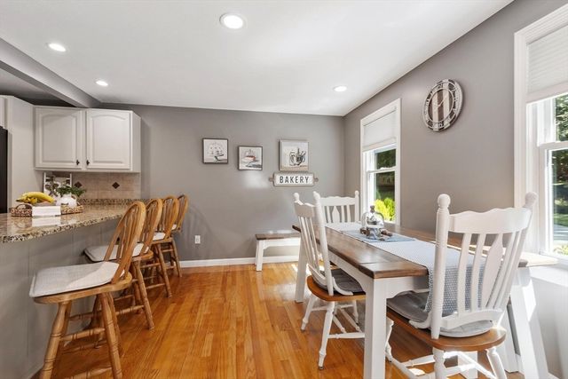 6 Abbot St, Westford, MA 01886