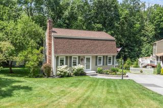 6 Abbot St, Westford, MA 01886